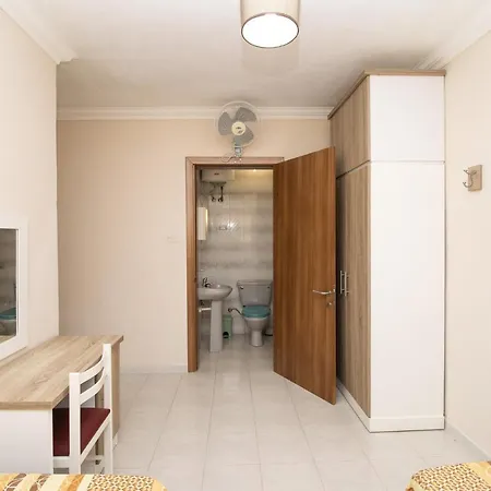 Vista Apartment *